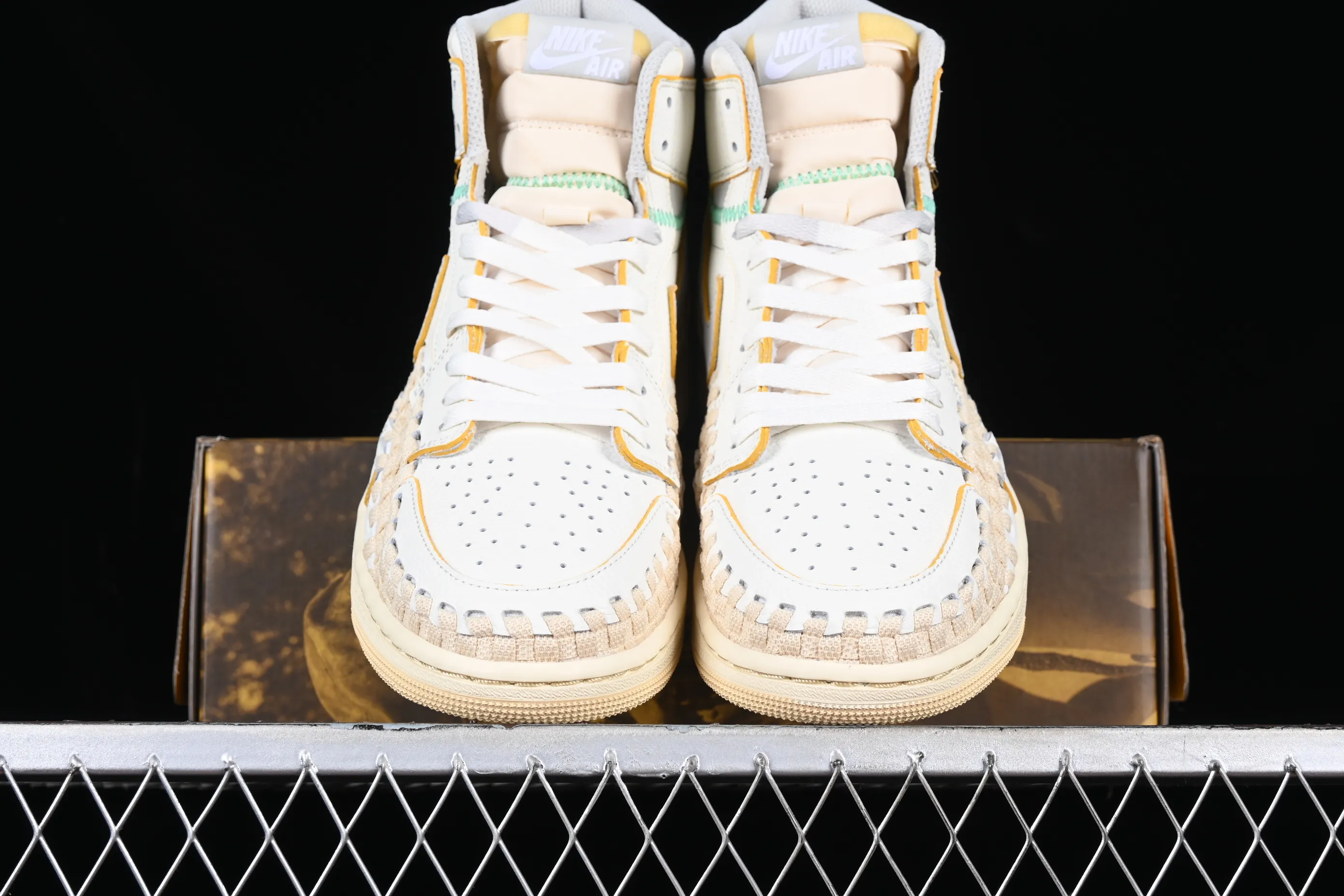 All categories Air Jordan Jordan series basketball shoes Air Jordan 1 High foreign trade version Union x Air Jordan 1 High OG "Woven" AJ1 Joe 1 joint model woven high-top basketball shoes FD2565-100